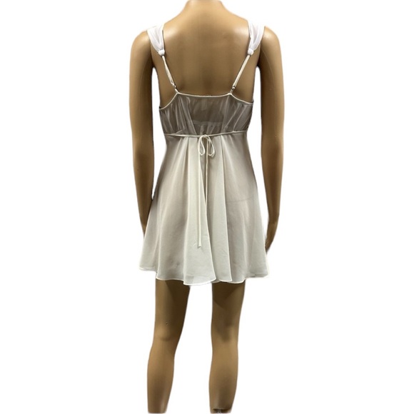 Anthropologie Flora Nikrooz Chemise Lingerie Ivory Embroidered Sequin Neckline M - Picture 3 of 12